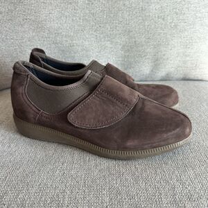 MUNRO Janis Women's Slip-On Brown Suede Comfort Sneakers Size 9.5W